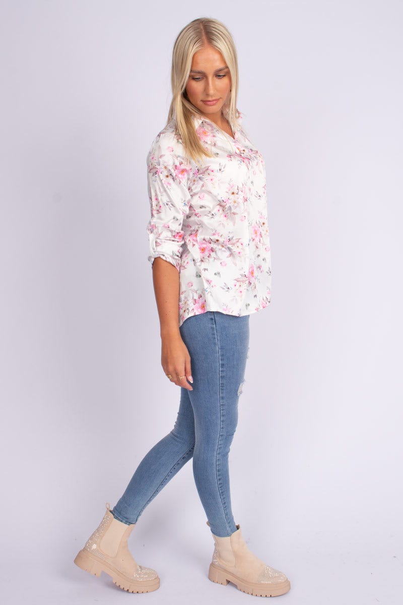 Blus m. krage i blomsterprint, Vit