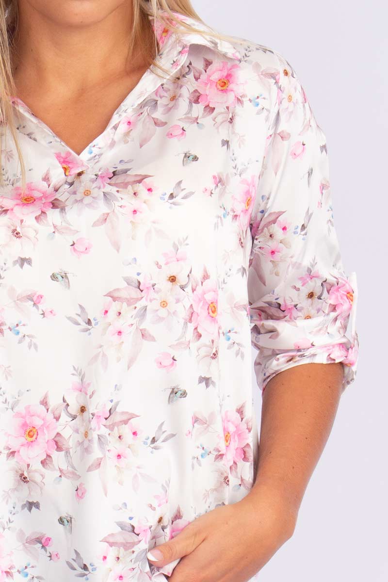 Blus m. krage i blomsterprint, Vit