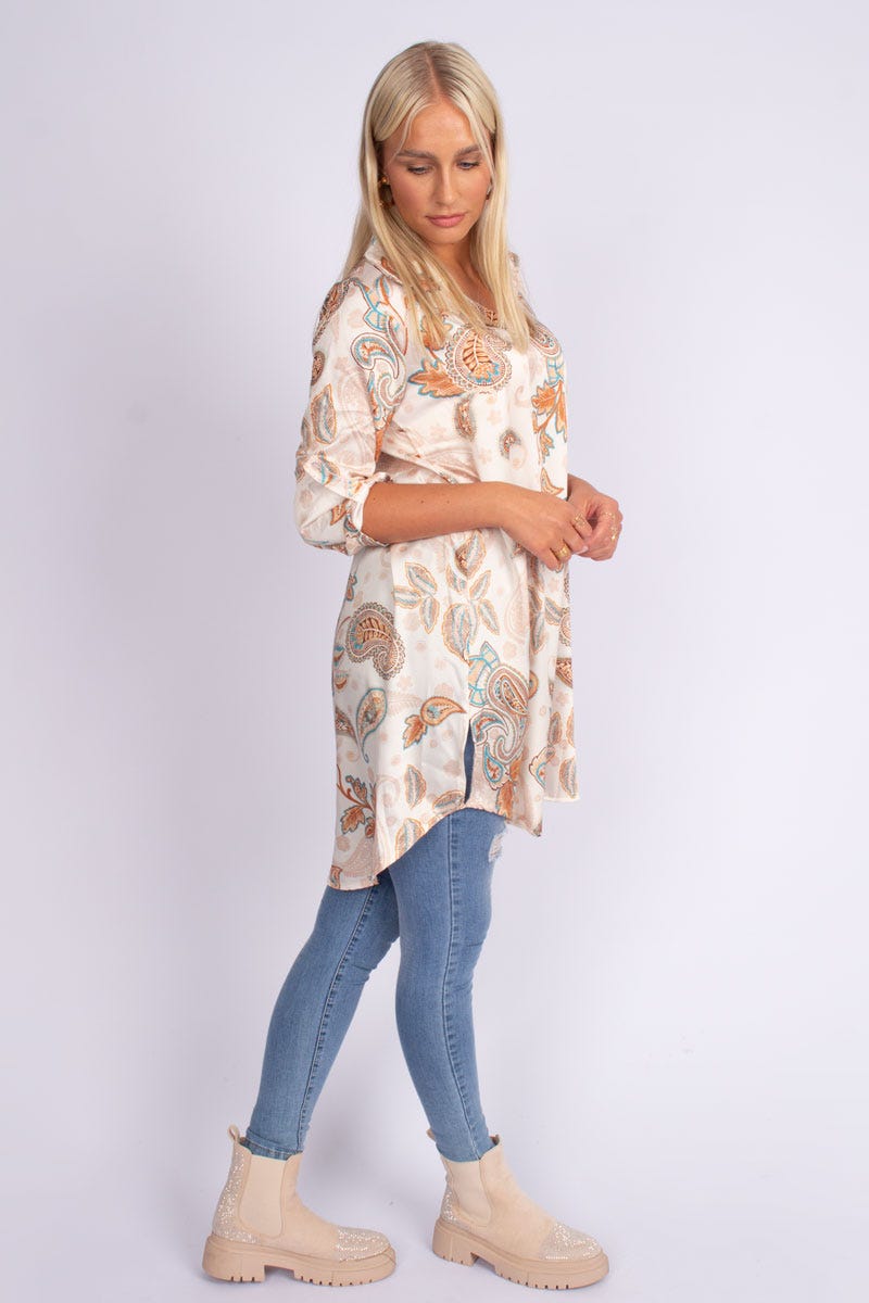 Tunika m. krage i paisley print, Beige