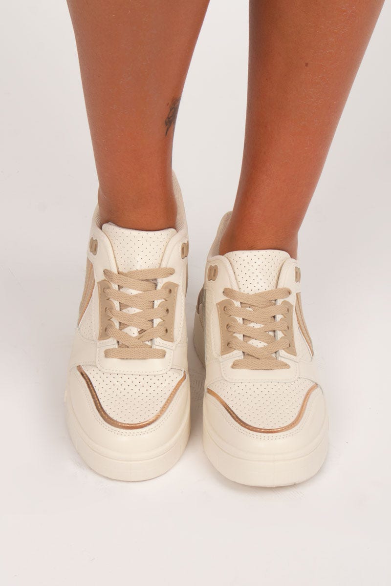 Sneakers m. gulddetalj, Beige