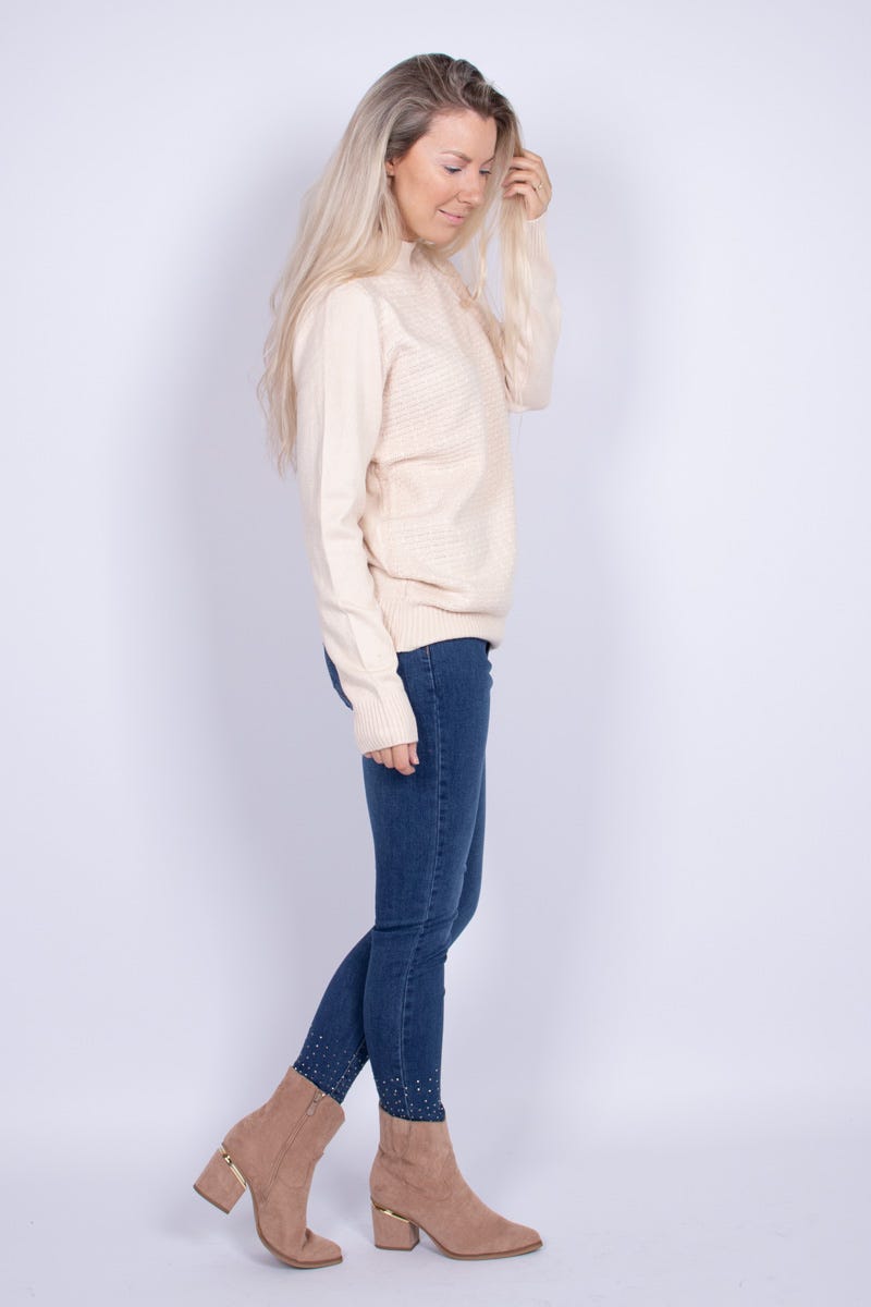 Stickad tröja m. turtleneck, Beige