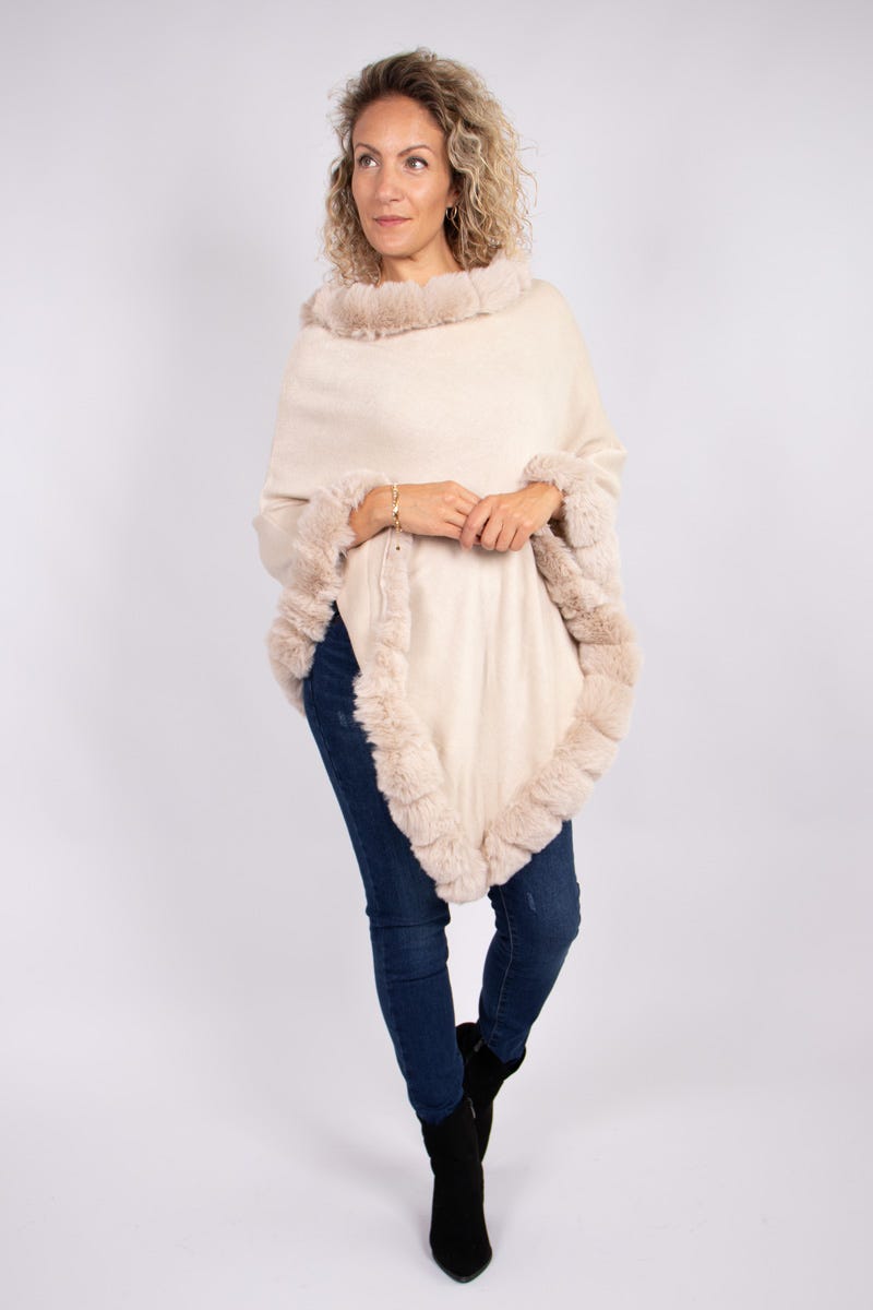 Poncho i fuskpäls, Beige