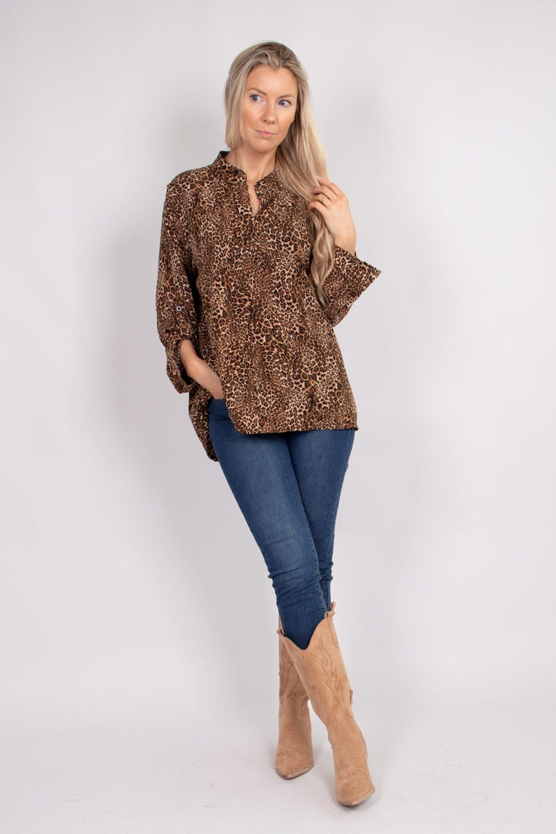 Adeline blus m. leoprint, Brun