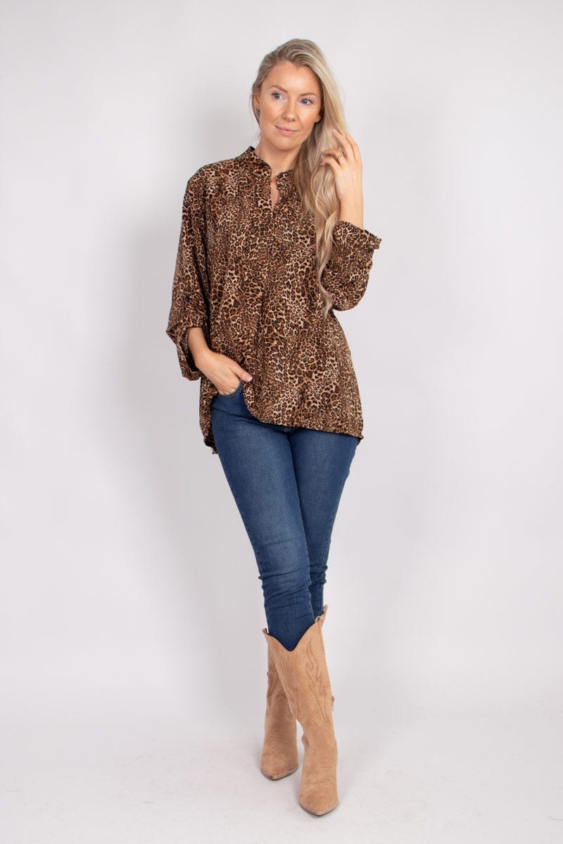 Adeline blus m. leoprint, Brun