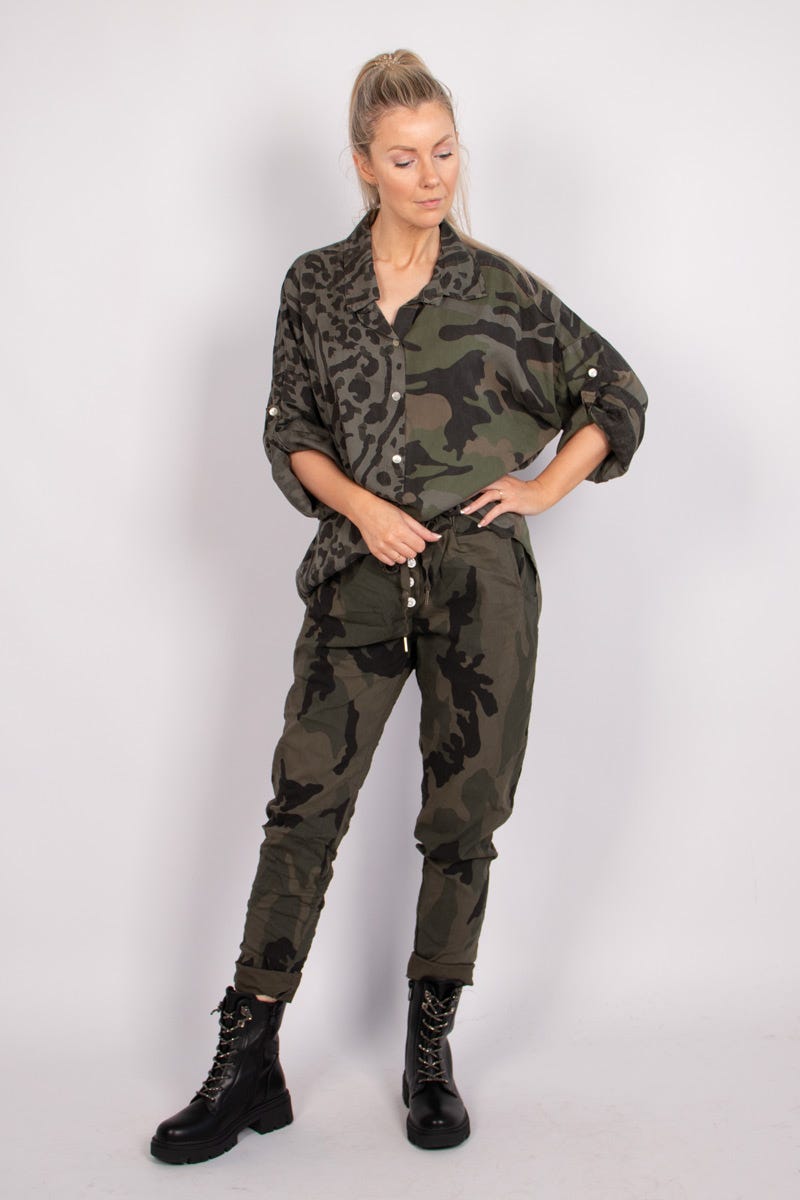 Skjorte m. camouflage print Khaki