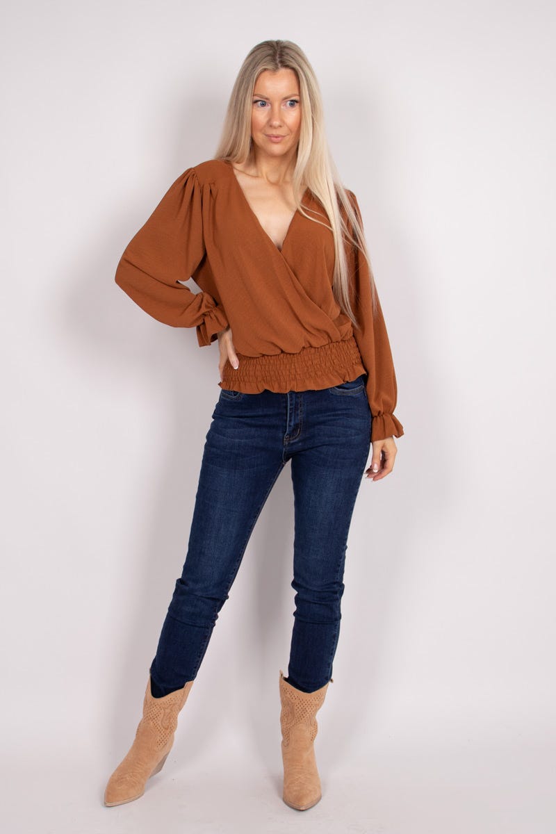 Crossover blus, Mocca