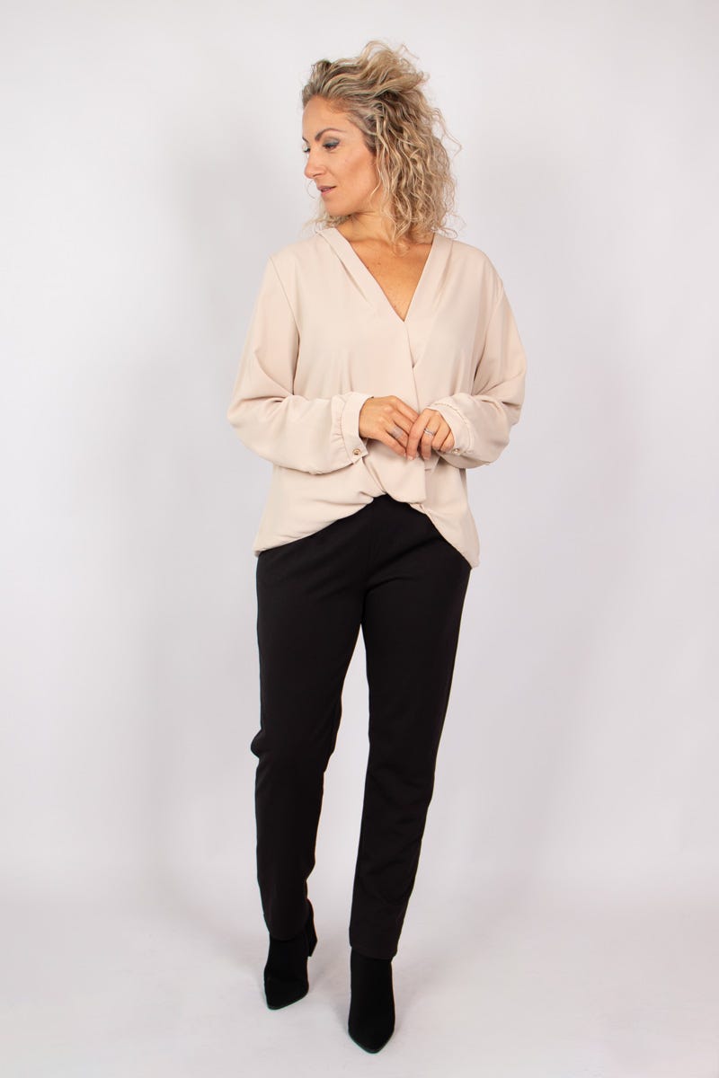 Blus m. omlottdetalj, Beige