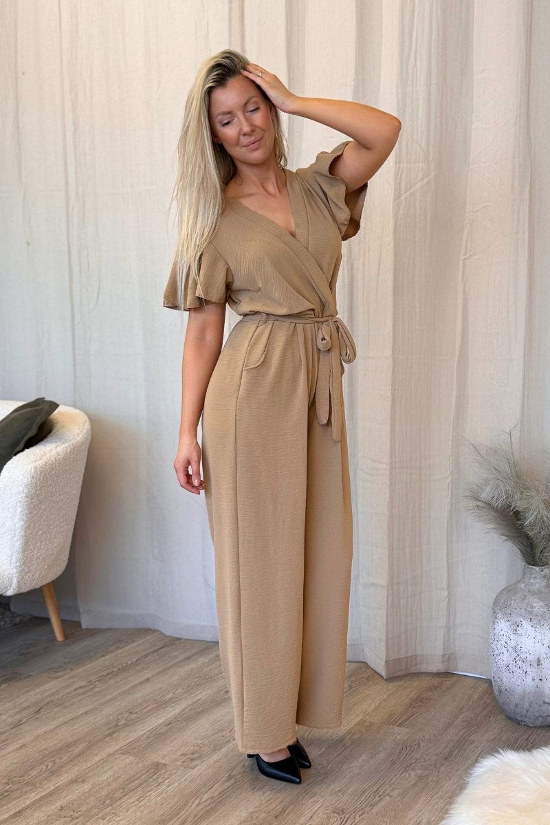 Jumpsuit m. volangärm, Camel