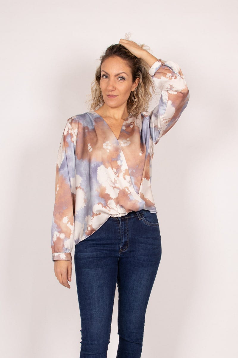 Crossover bluse m. batikmønster Beige