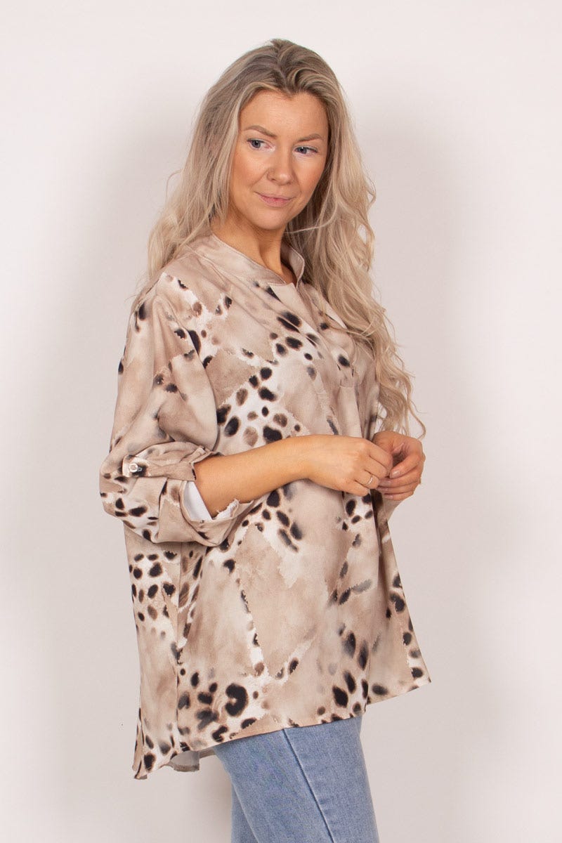 Adeline blus m. leopardprint, Beige