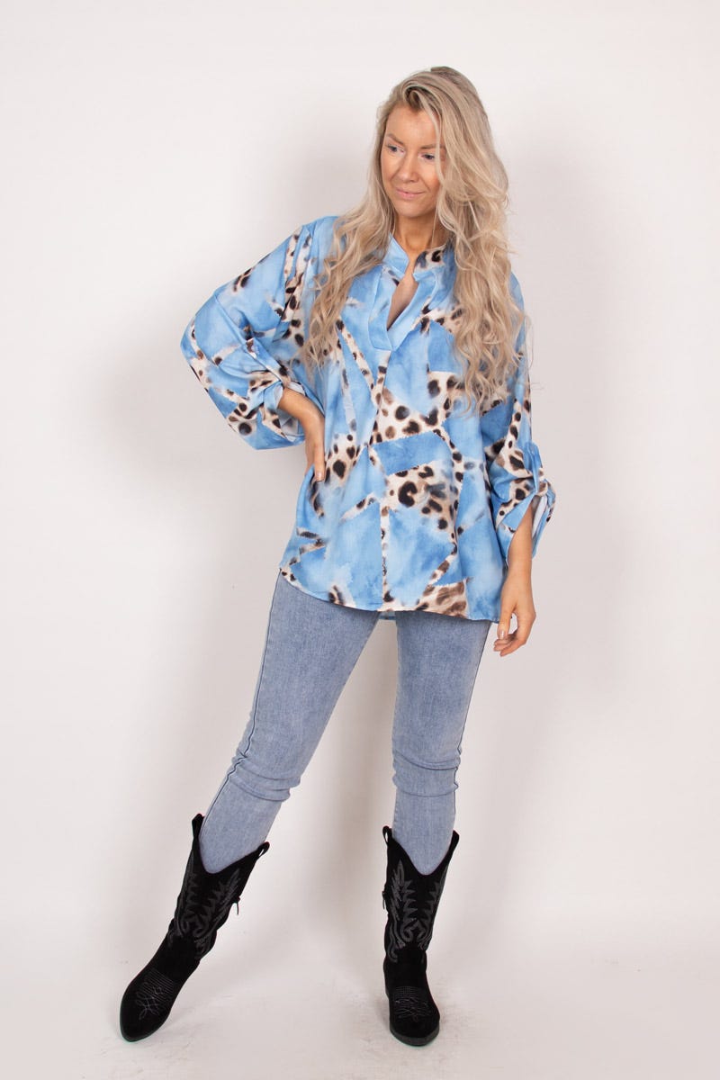 Adeline blus m. leopardprint, Blå