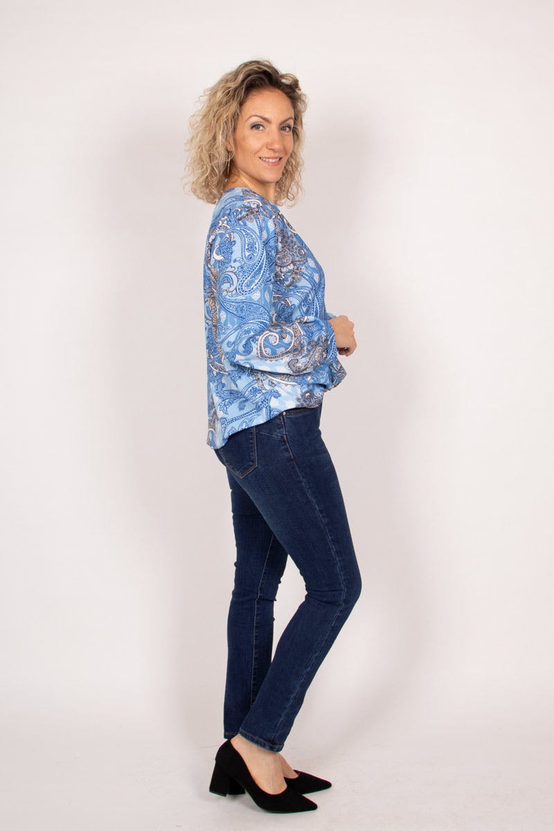 Crossover blus m. paisleyprint, Blå