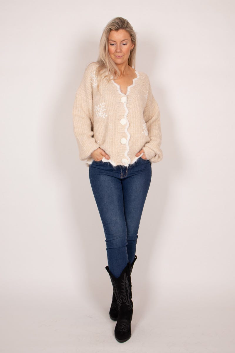 Stickad cardigan m. vita blommor, Beige