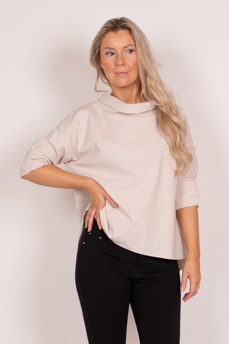 Blus m. krage, Beige