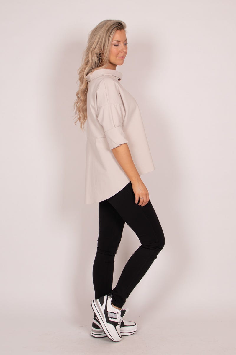 Blus m. krage, Beige