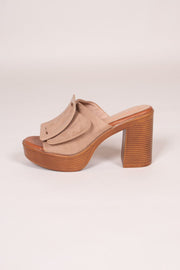 Højhælet plateau sandal Taupe