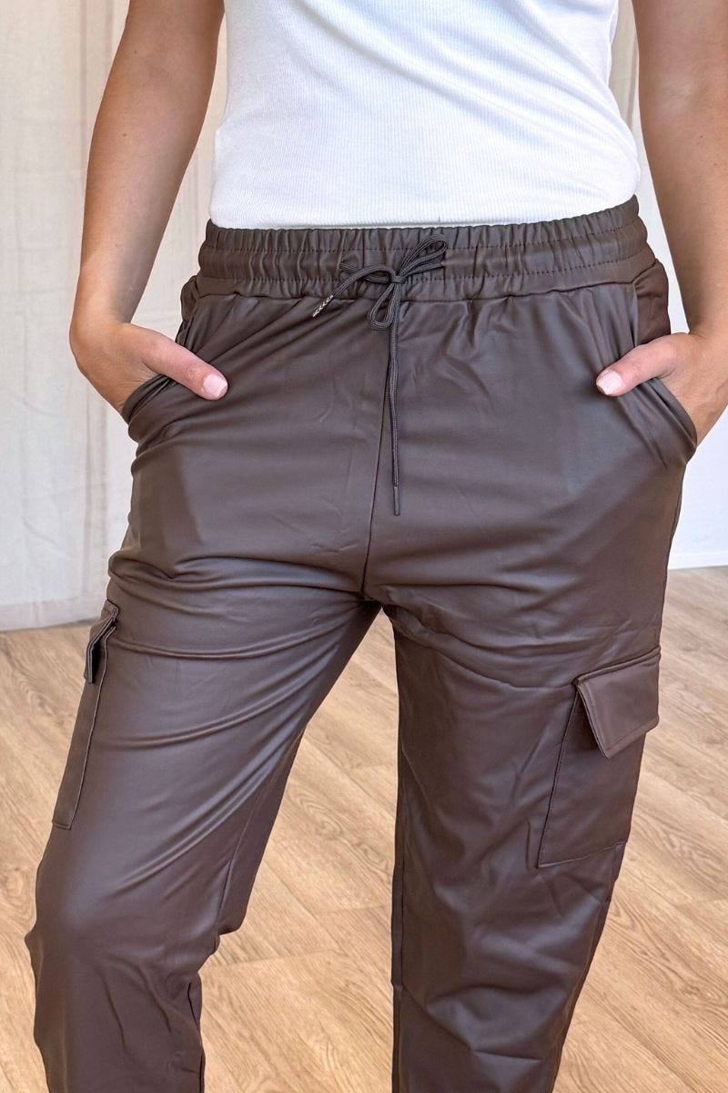 Læderlook cargopants Brun