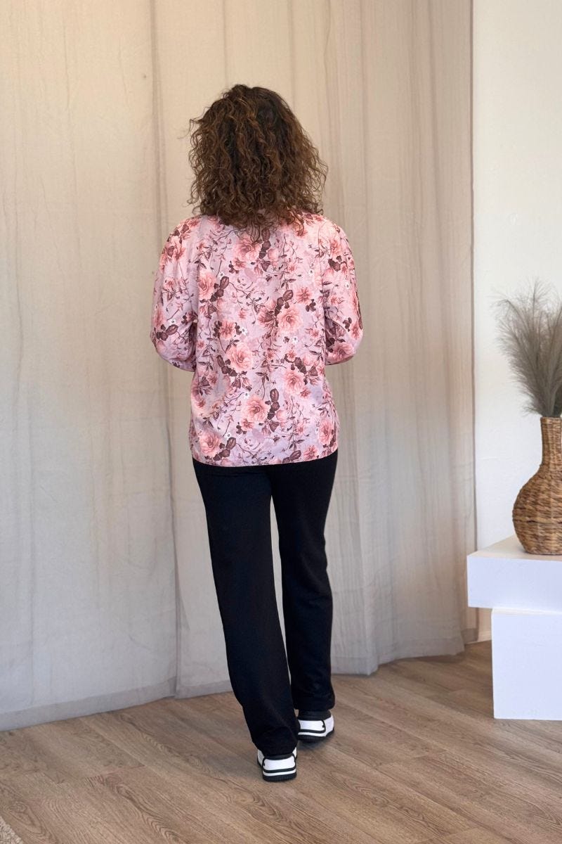 Crossover blus m. blommor Rosa