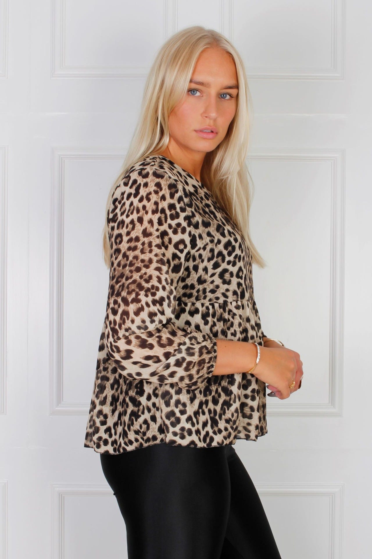 Frida blus, Leopard