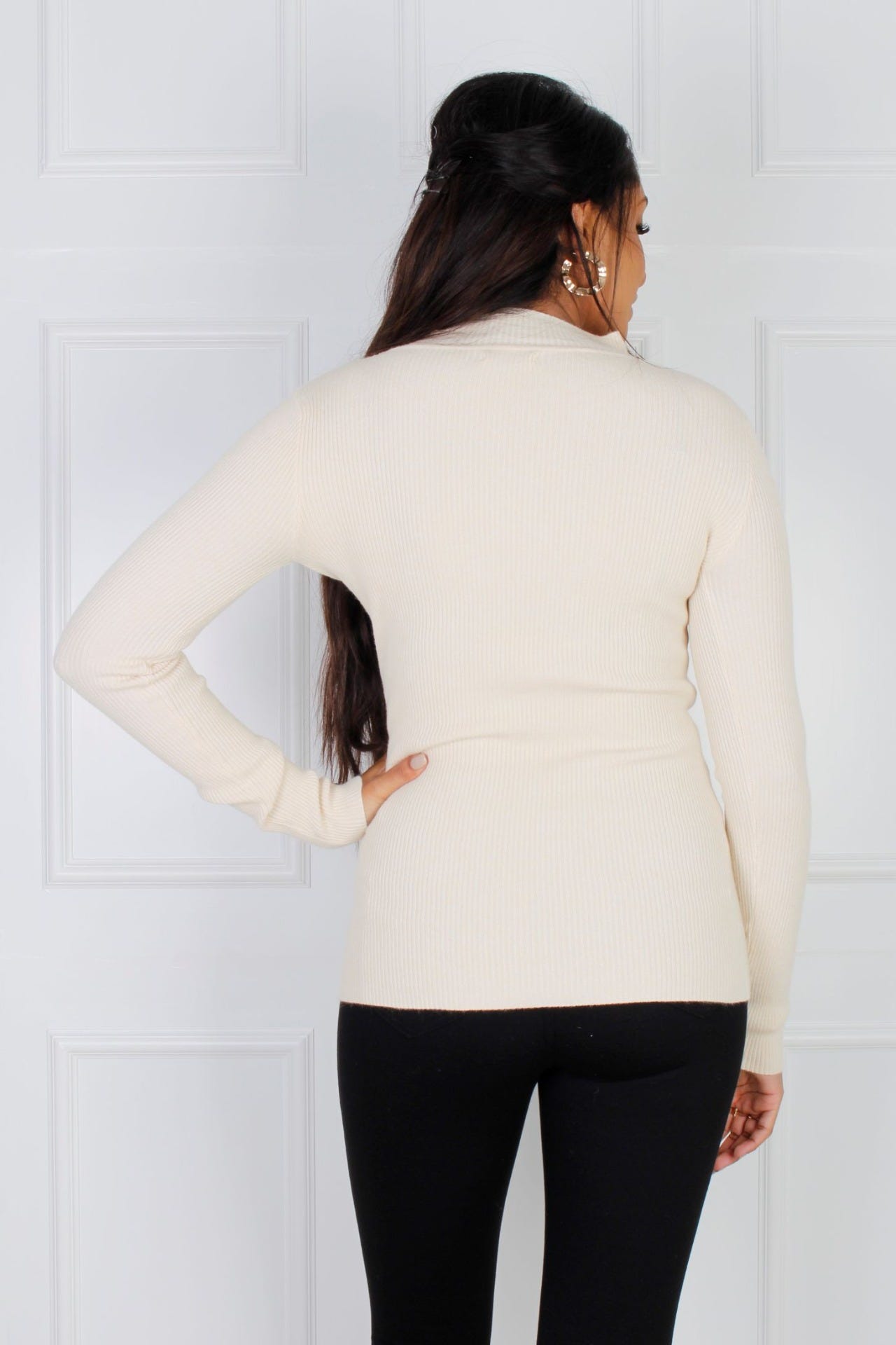 Beige strik bluse m. knapper