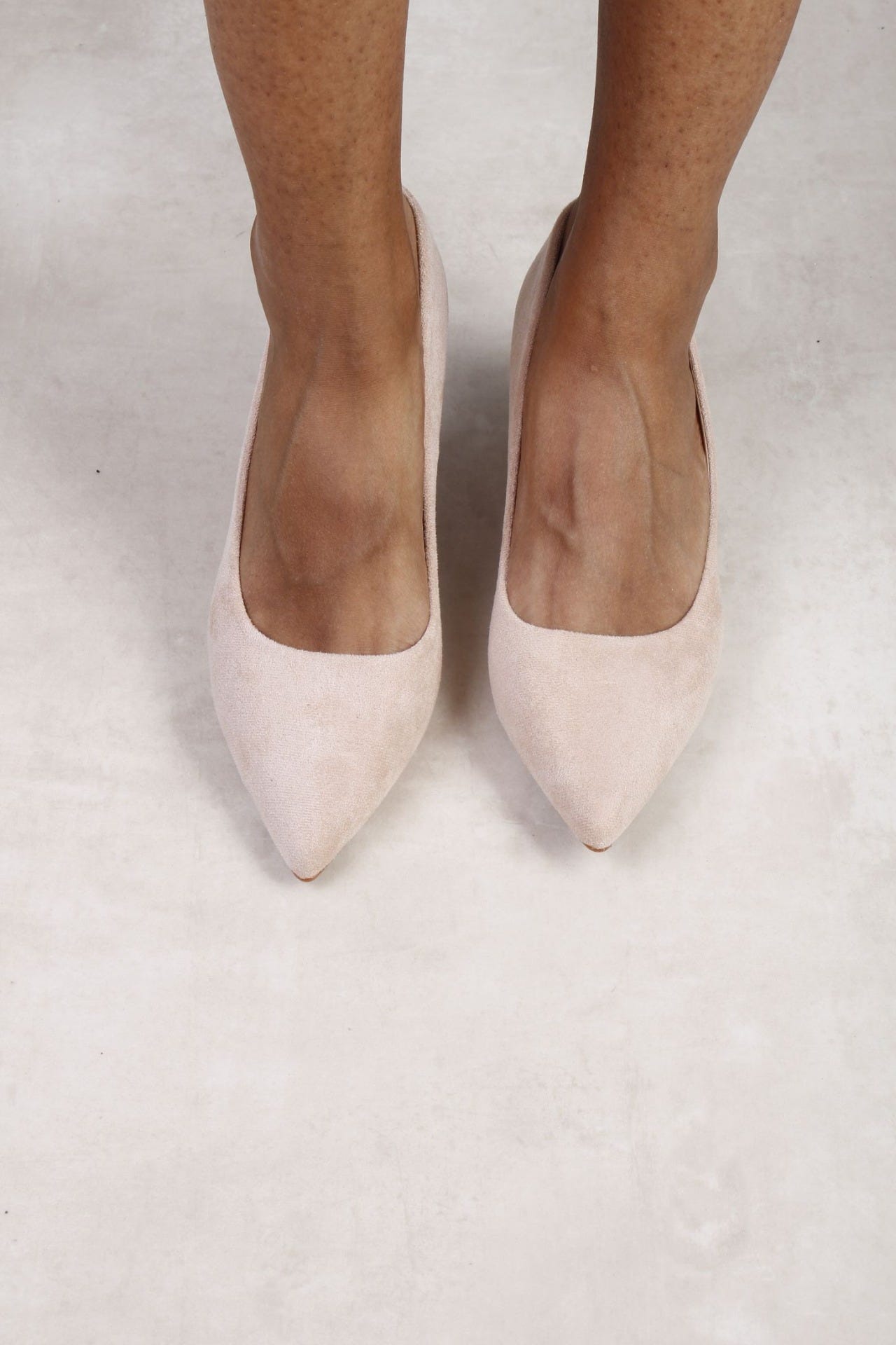 Spetsiga pumps, Beige