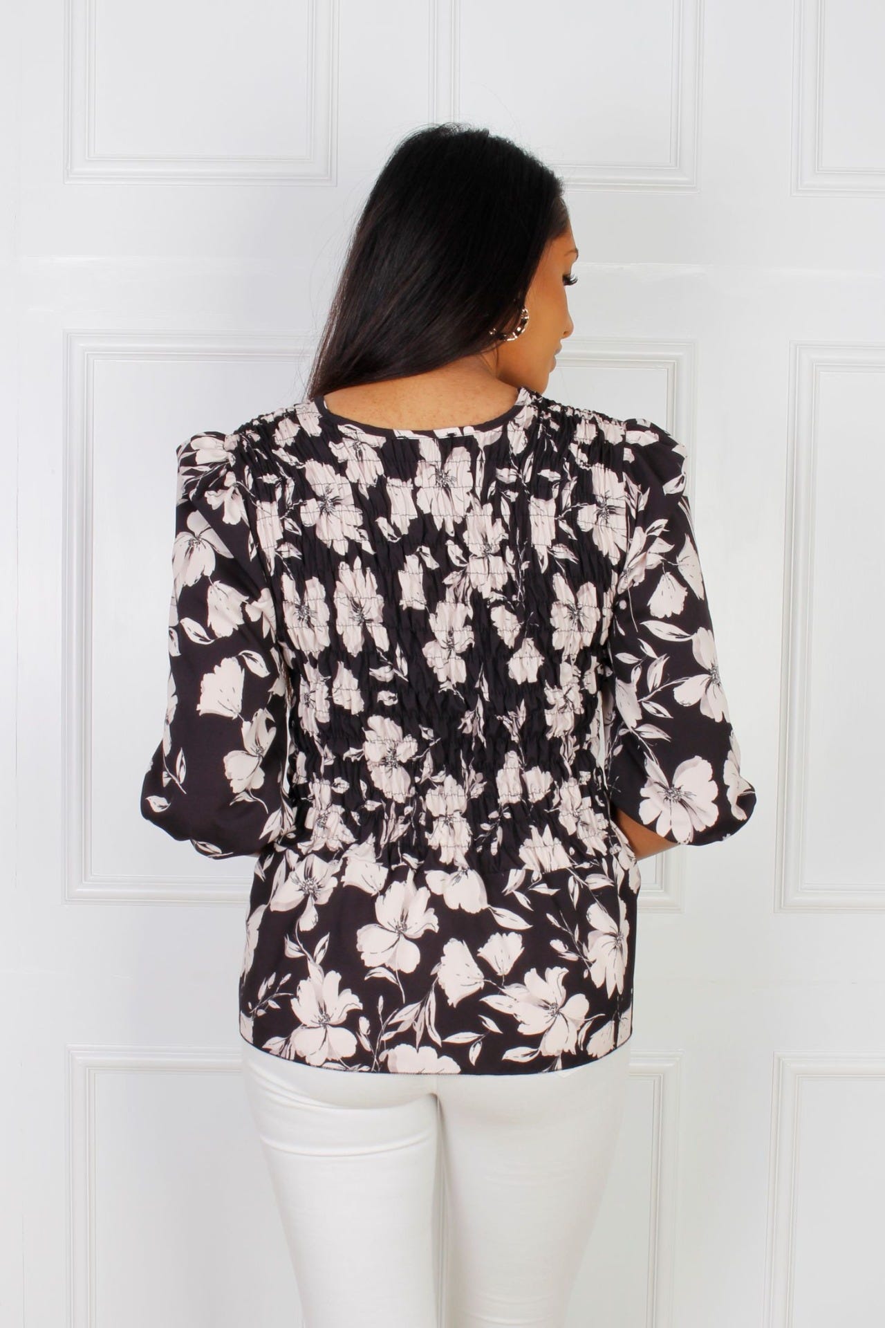 Hailey blus, Svart m. blomsterprint