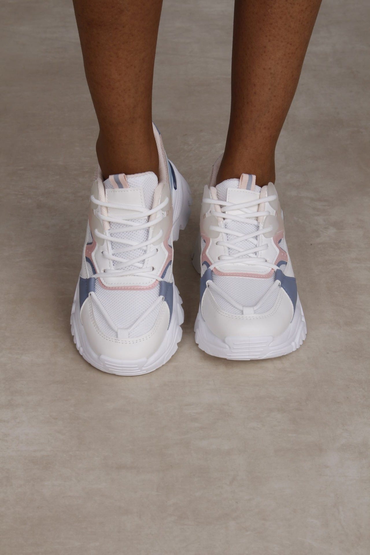 Chunky creme sneakers med Blå/Rosa