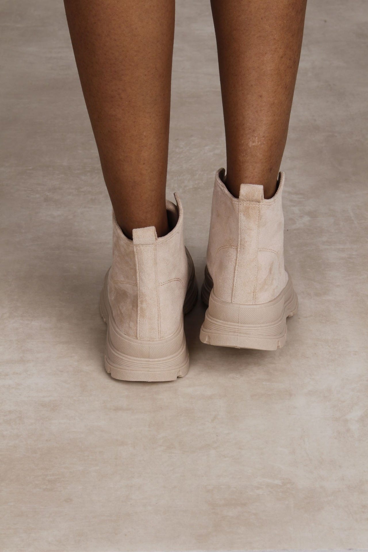 Låg stövel m. snörning, Beige
