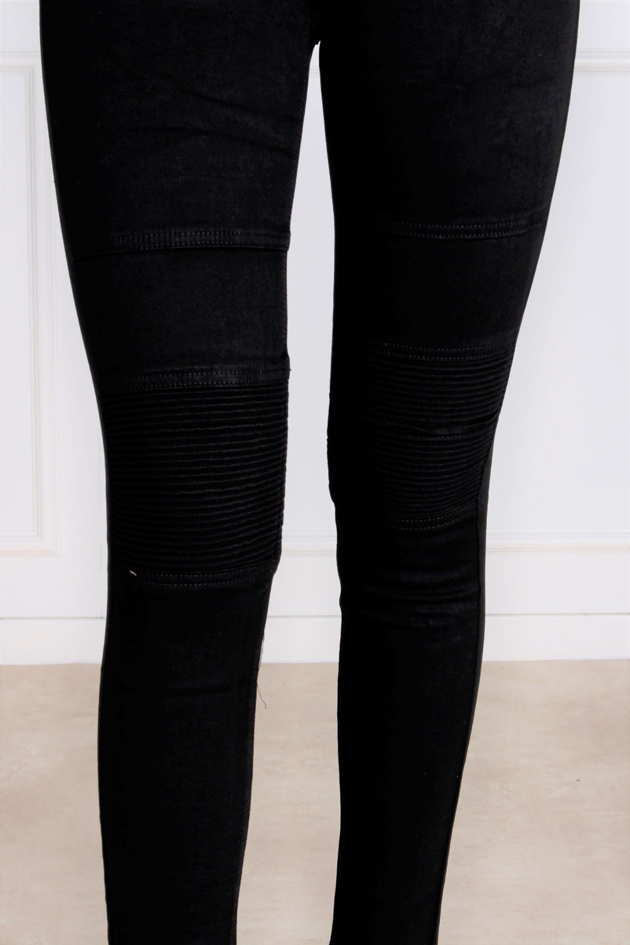 Biker jeans, Svart