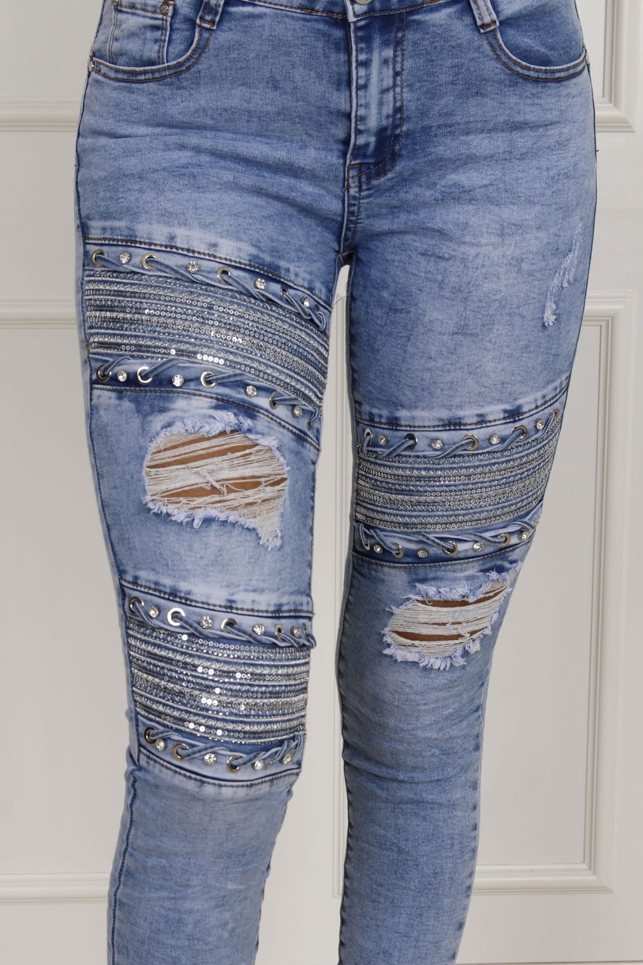 Jeans m. detaljer, lys denim