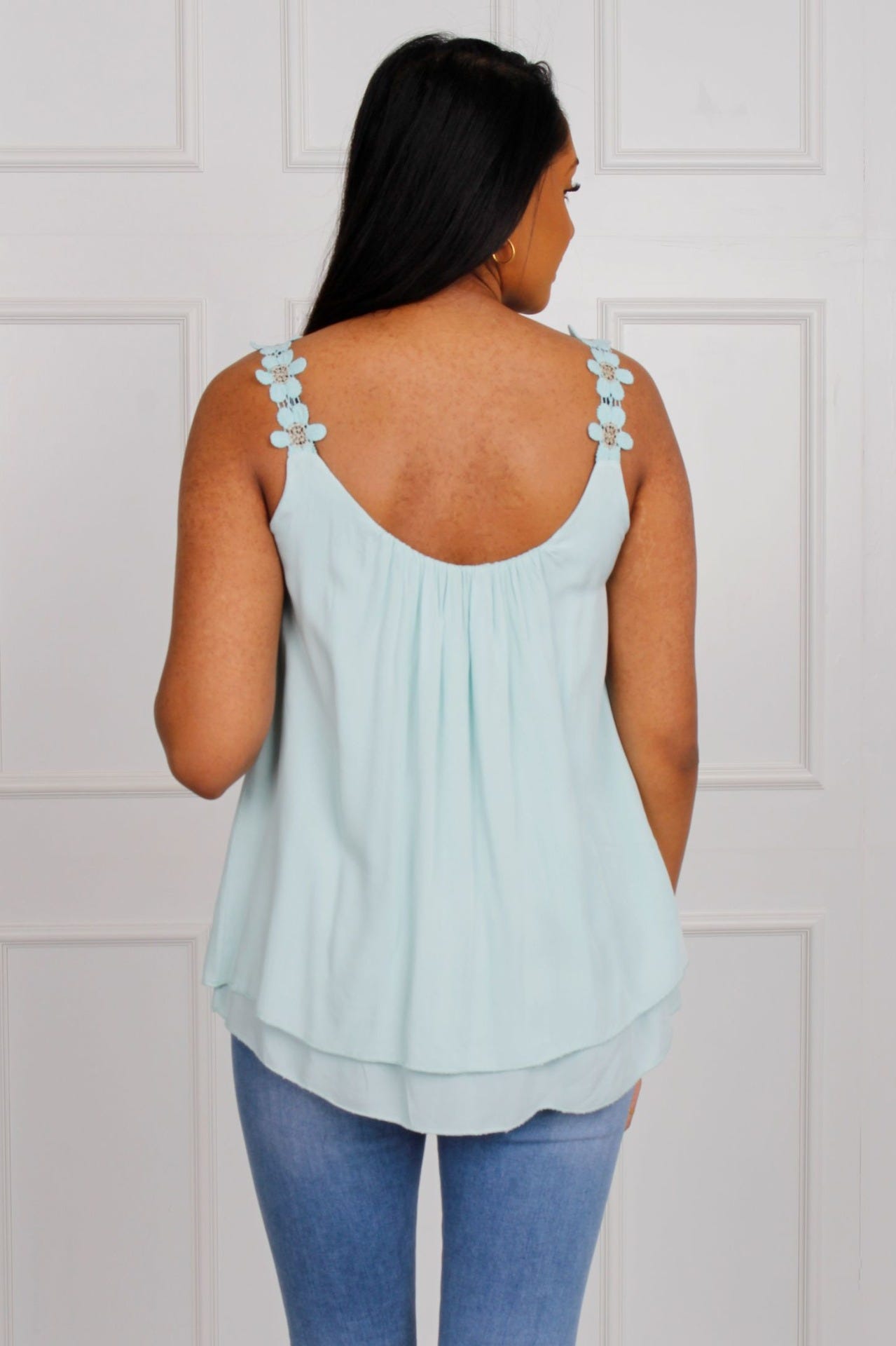 Line top m. blommiga axelband, Mint