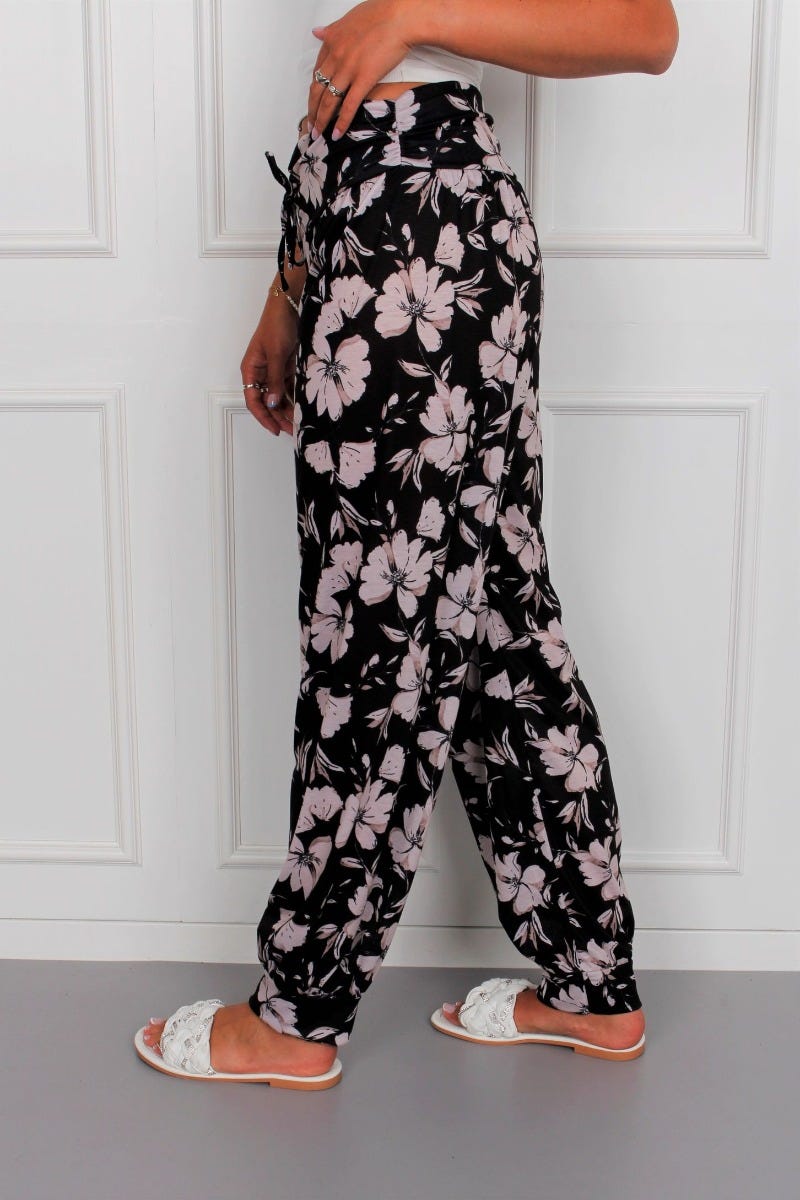 Mila byxor, Svart m. blommor 