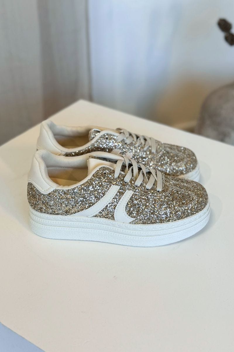 Glittriga sneakers, Guld