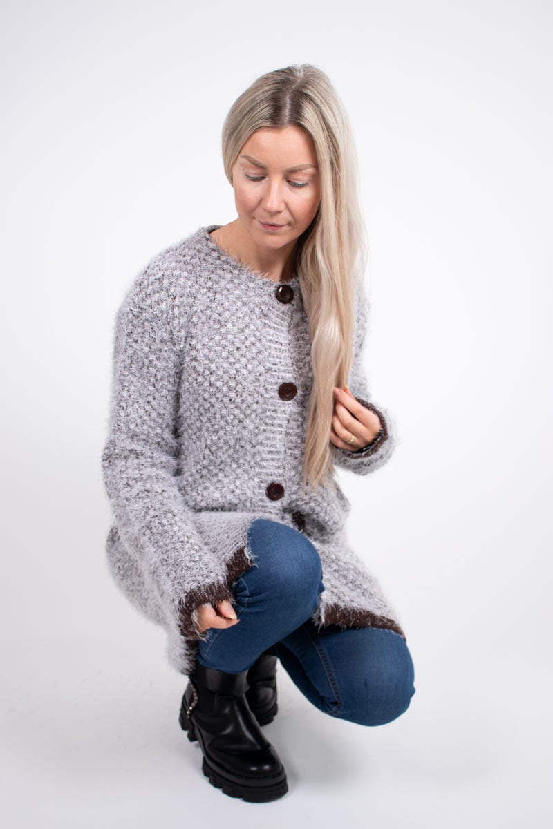  Stickad cardigan, Brun