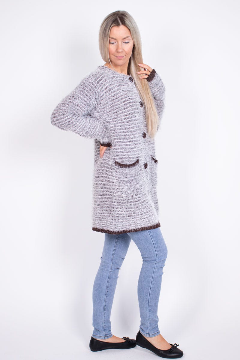 Stickad cardigan, Brun