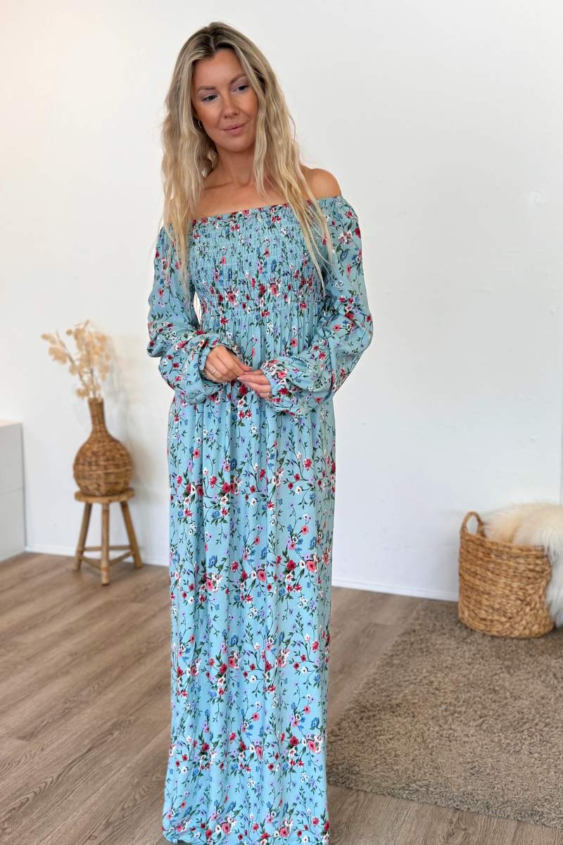 Smock kjole m. lange ærmer og blomsterprint Sky blue