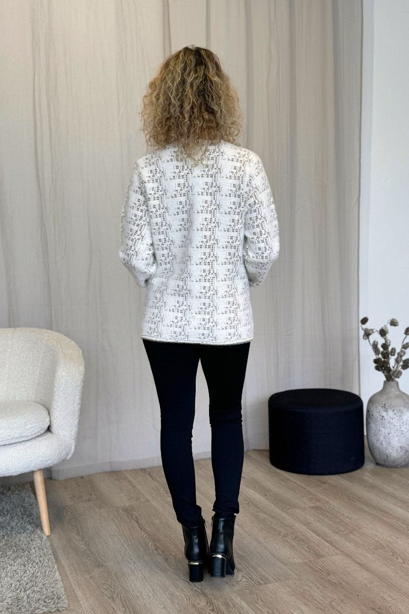 Cardigan m. mönster och pärlknappar, Creme