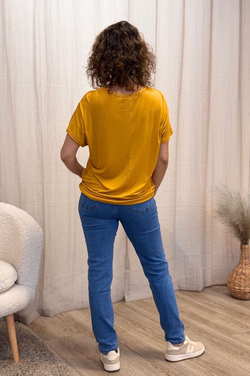 T-shirt med glittrande stenar Mustard