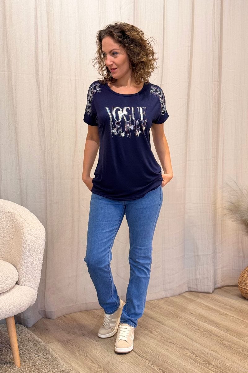 T-shirt med glittrande stenar och text Navy