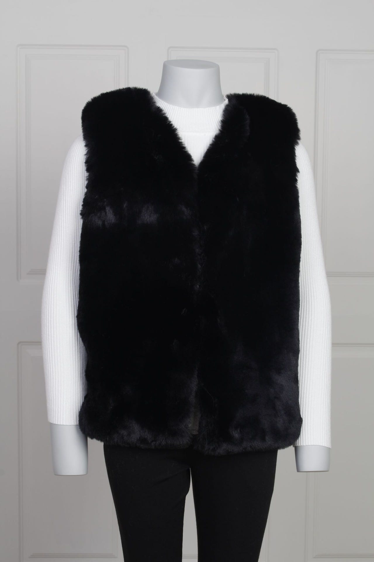 Faux fur vest, sort