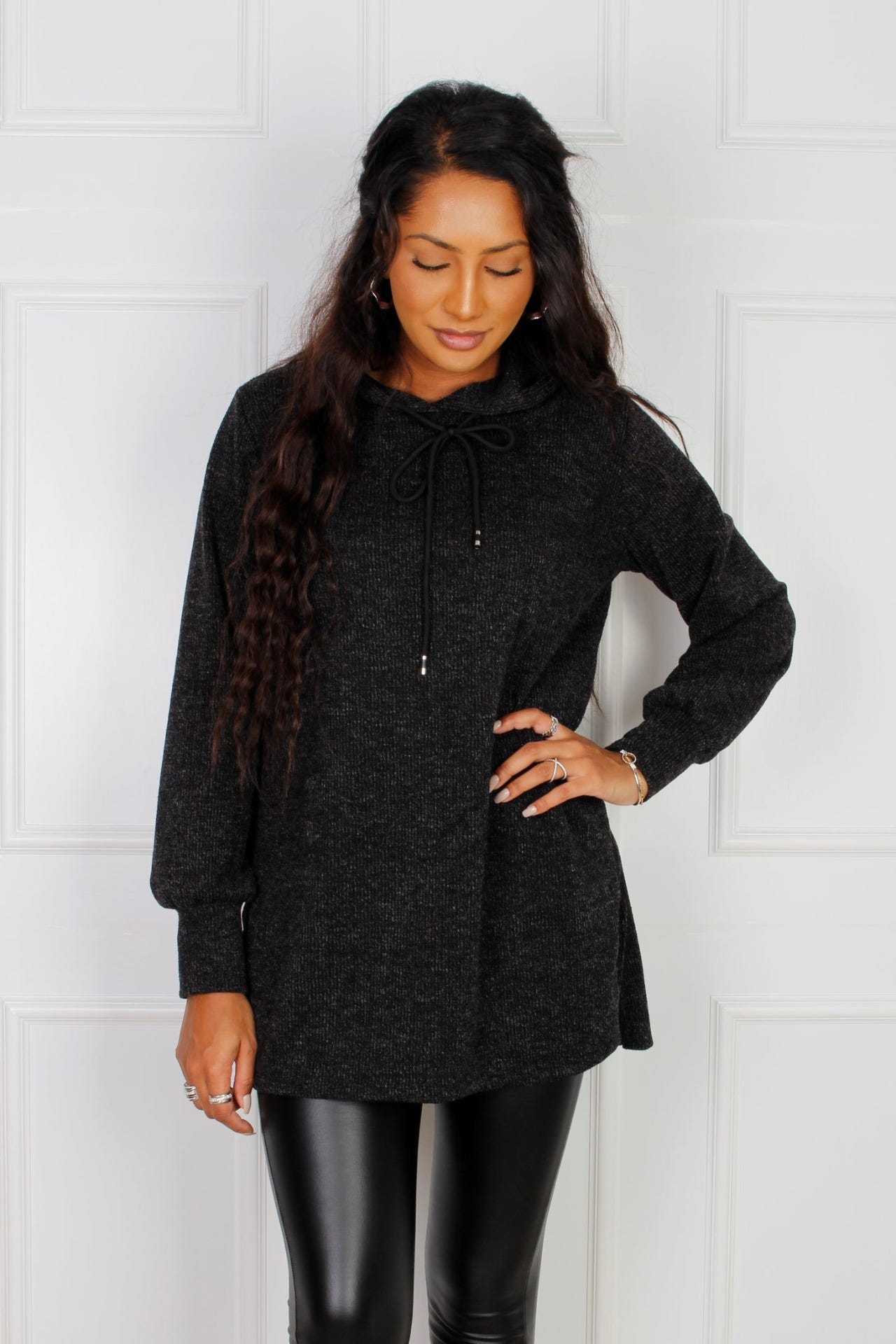 Aiweena hoodie, Svart