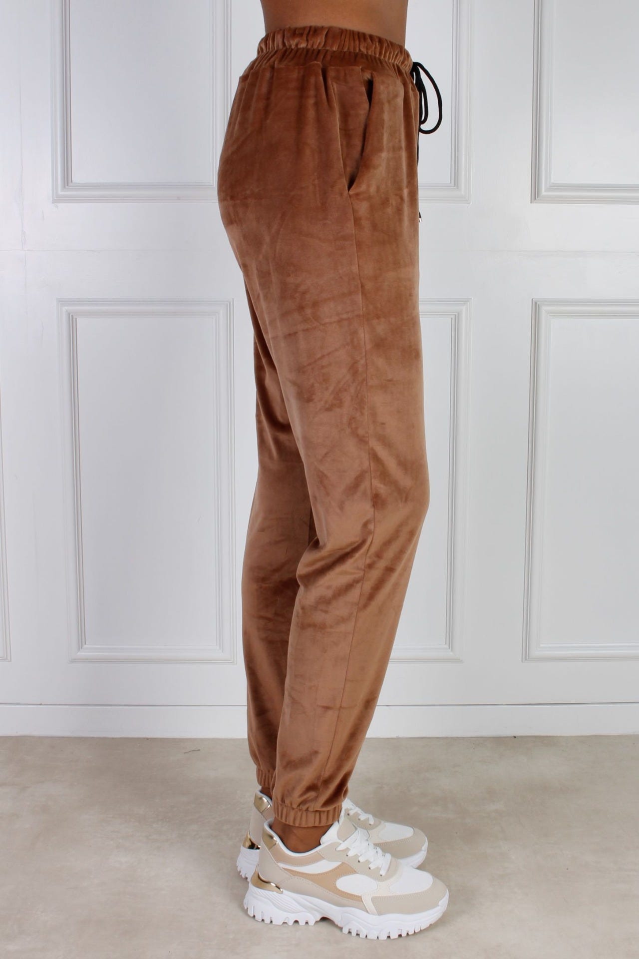 Liv velourbyxor, Mocka