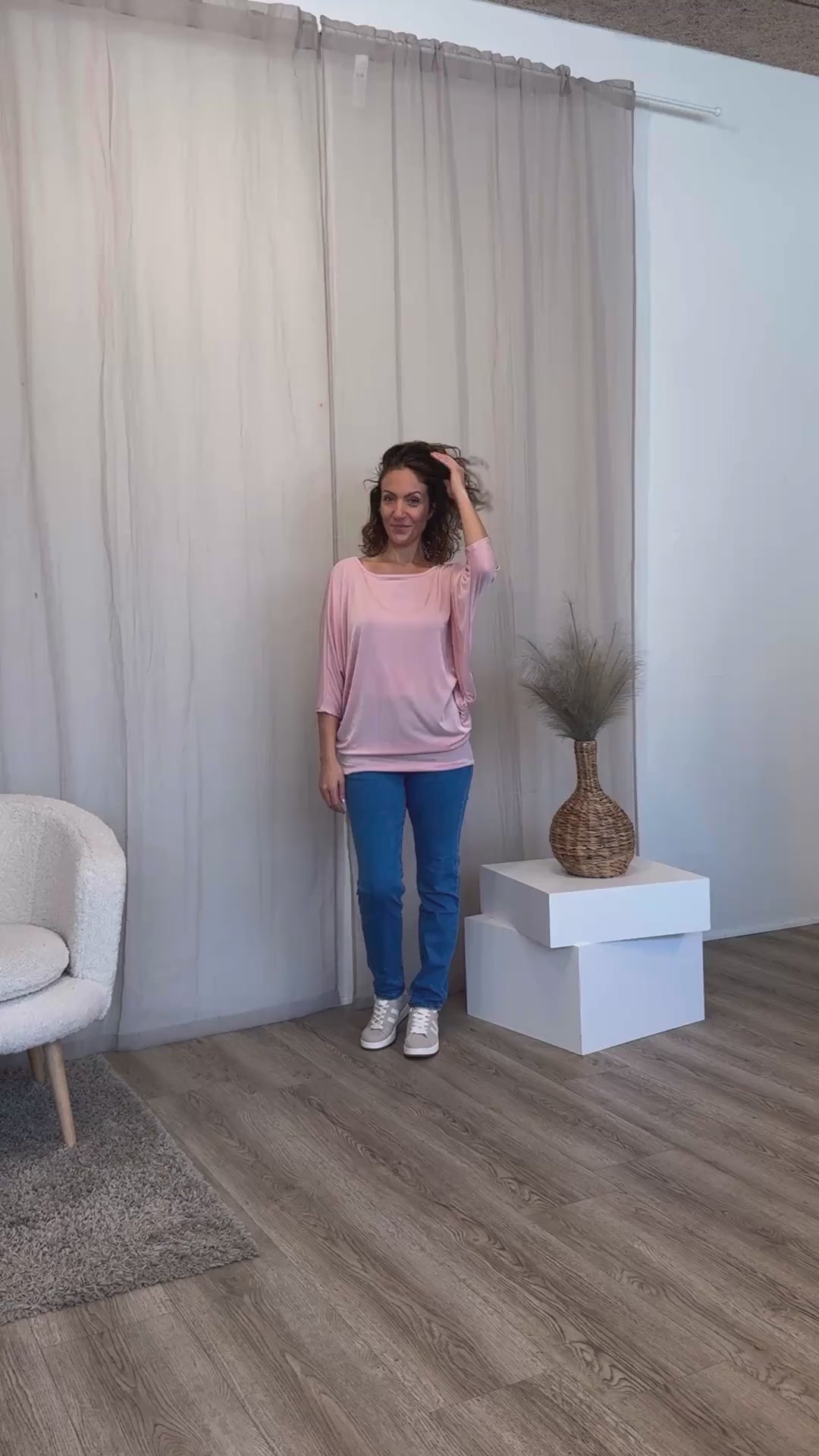 Ladda video: Batwing-blus, Ljusrosa